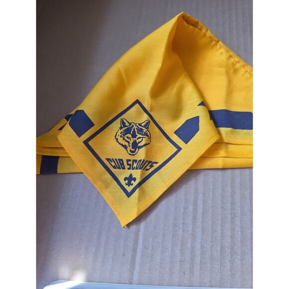 Wolf‎ Cub Scout Book & Neckerchief Vintage Boy Scouts of America BSA - Picture 8 of 8